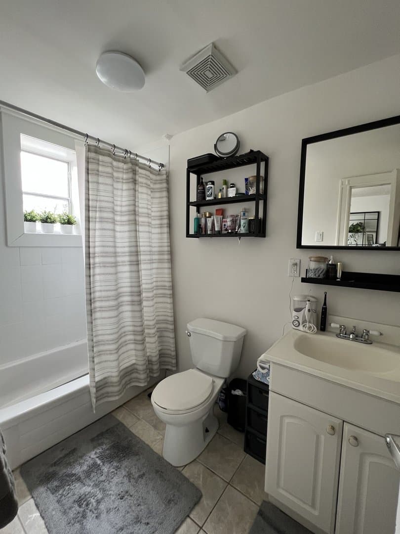 1836 Queen Street East - Photo 4