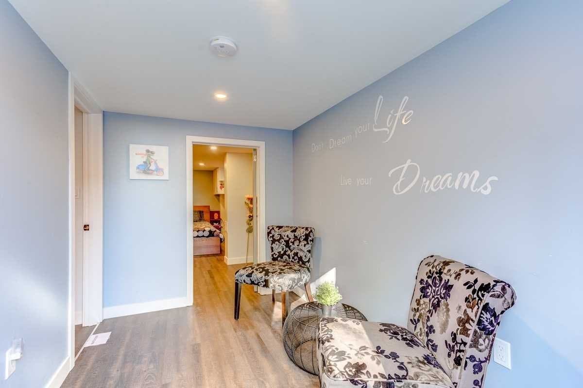 394 Kane Avenue - Photo 3