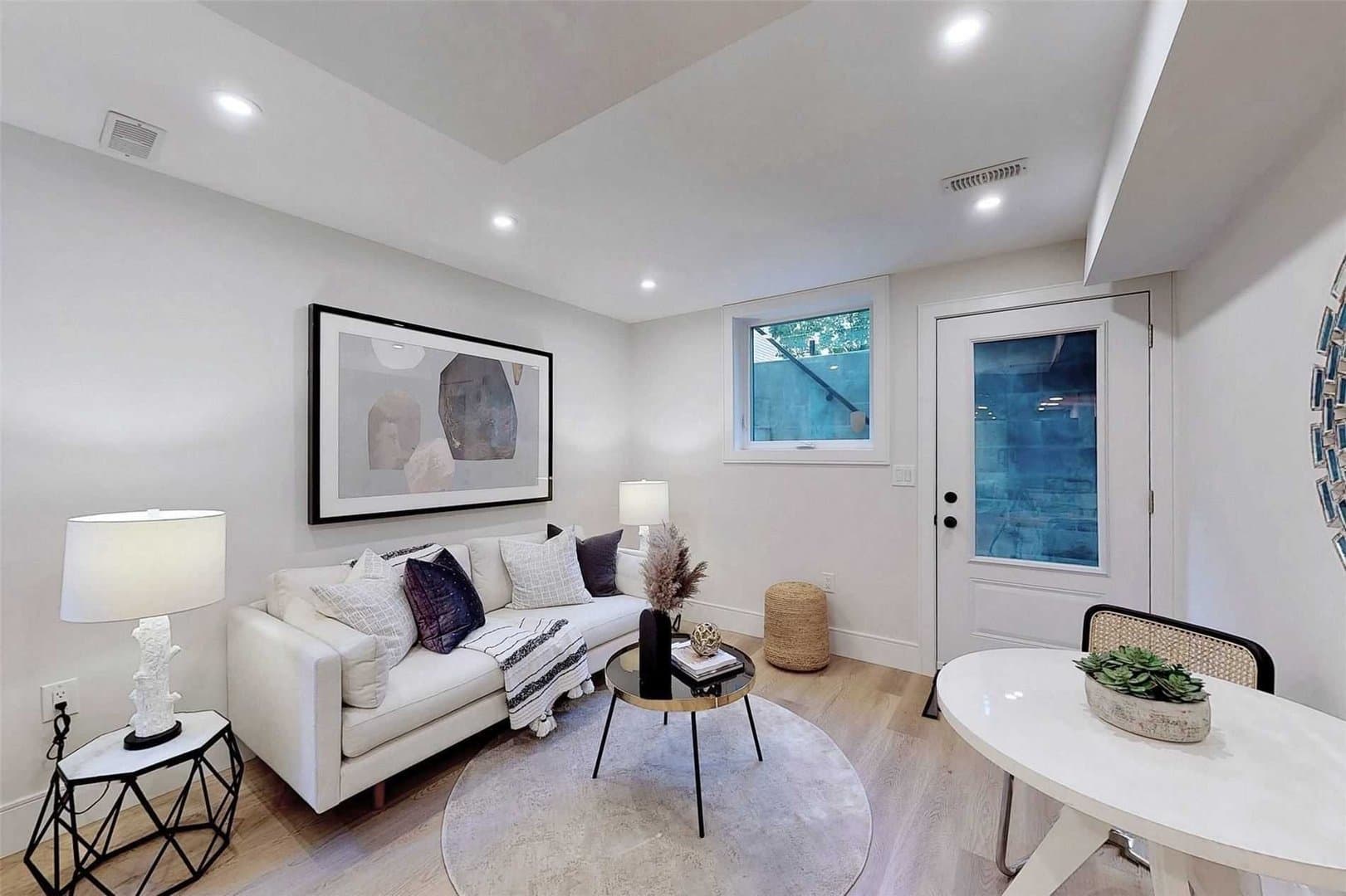 26 Henderson Avenue - Photo 3