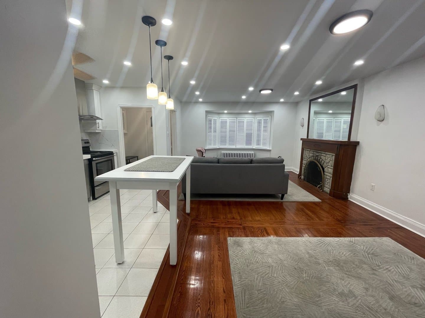 216 Donlands Avenue - Photo 4