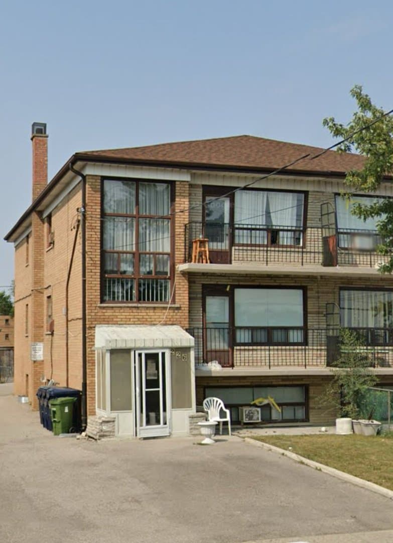 226 Wilmington Avenue - Photo 1