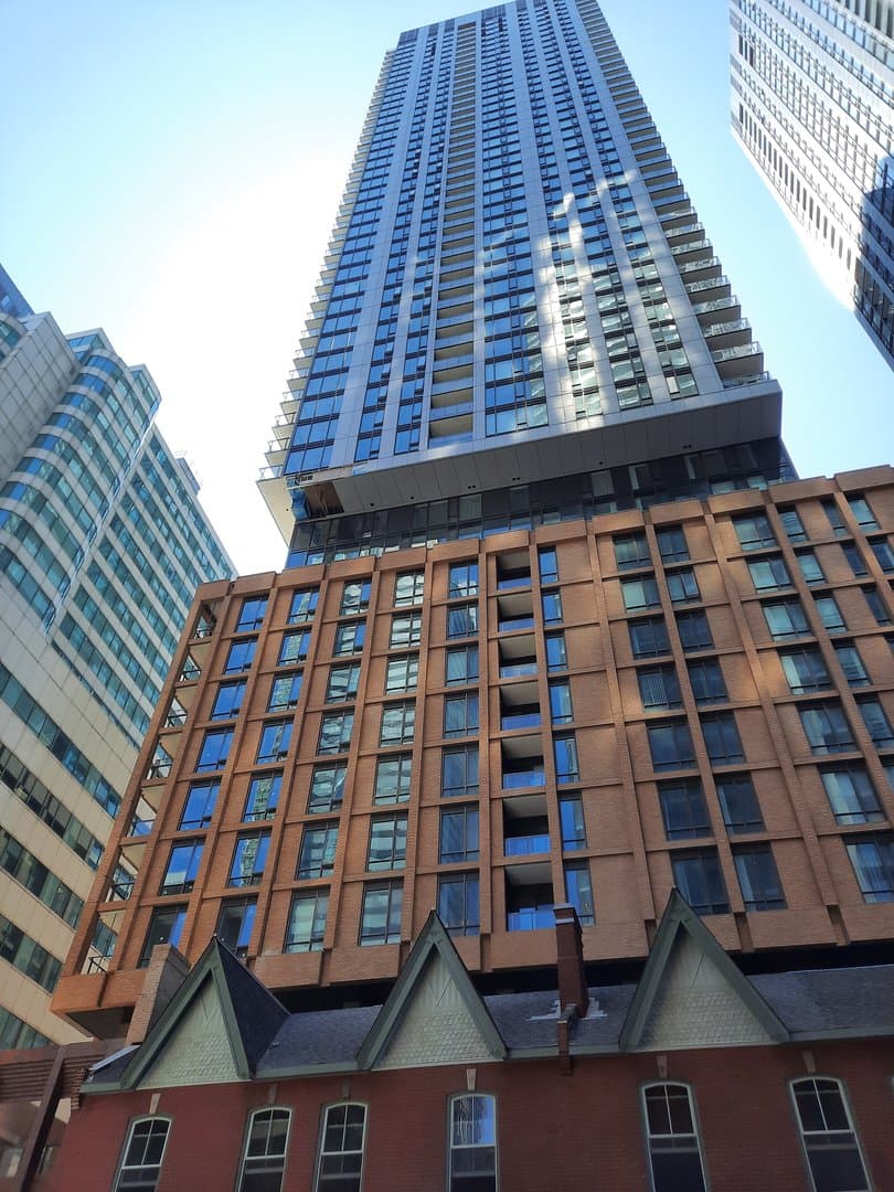 8 Widmer Street - Photo 2