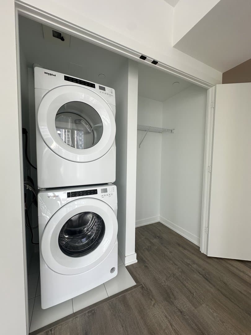 333 King Street West - Photo 4