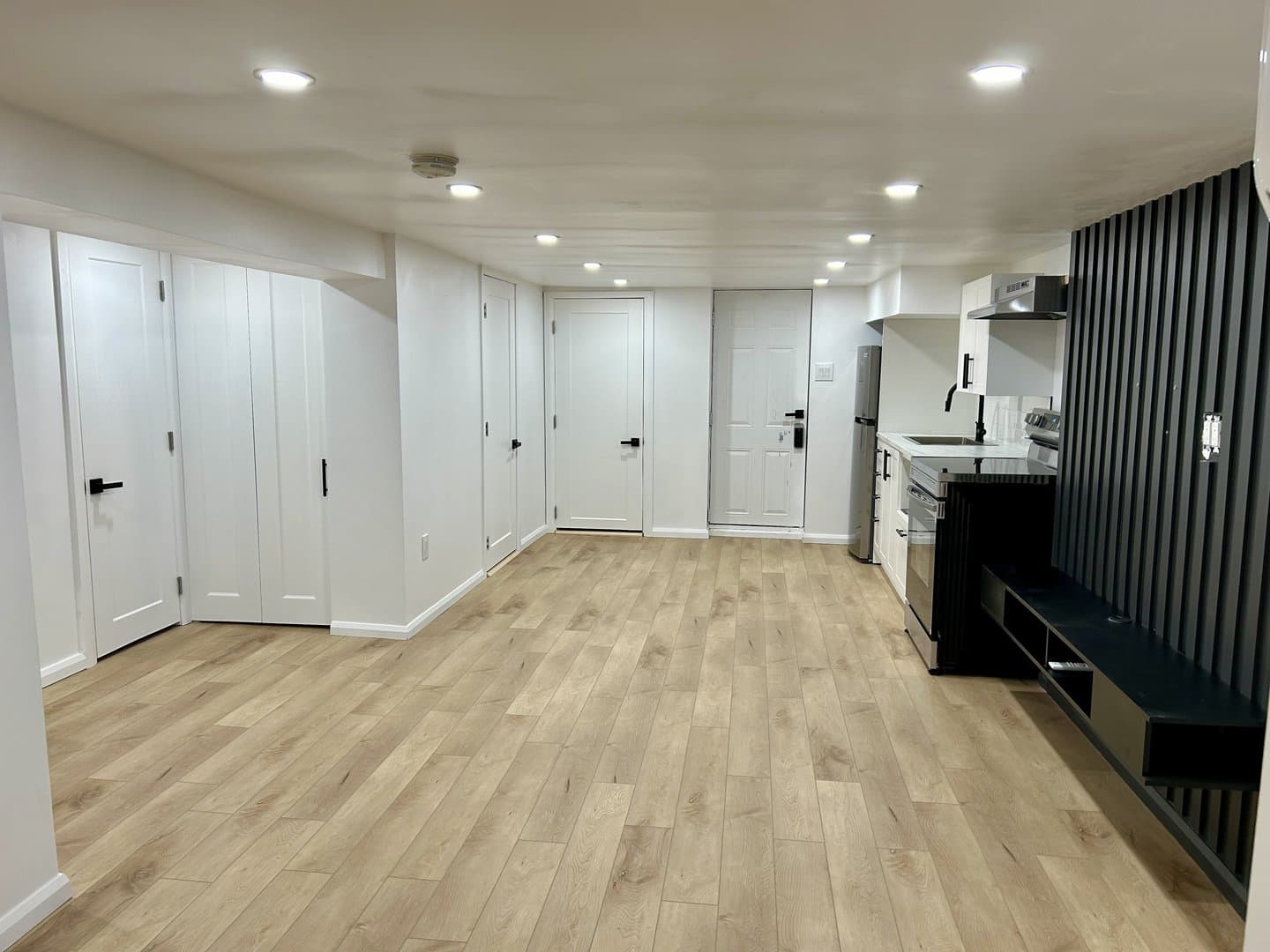 240 Winona Drive - Photo 2