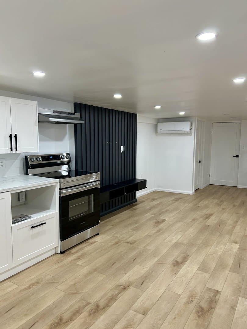 240 Winona Drive - Photo 3