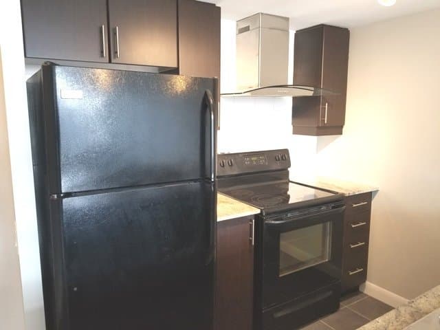 190 Borough Drive - Photo 4