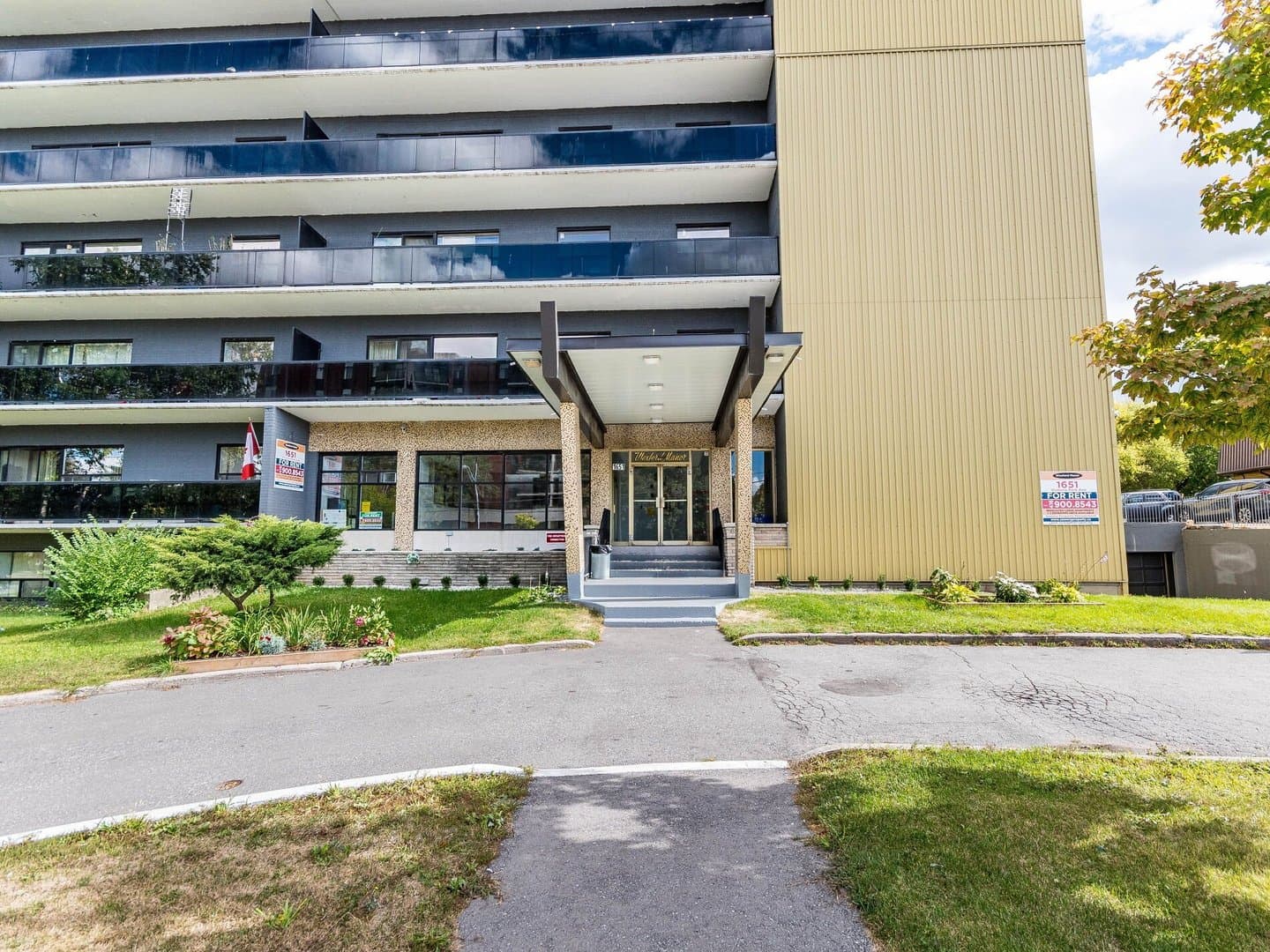 1651 Victoria Park Avenue - Photo 4