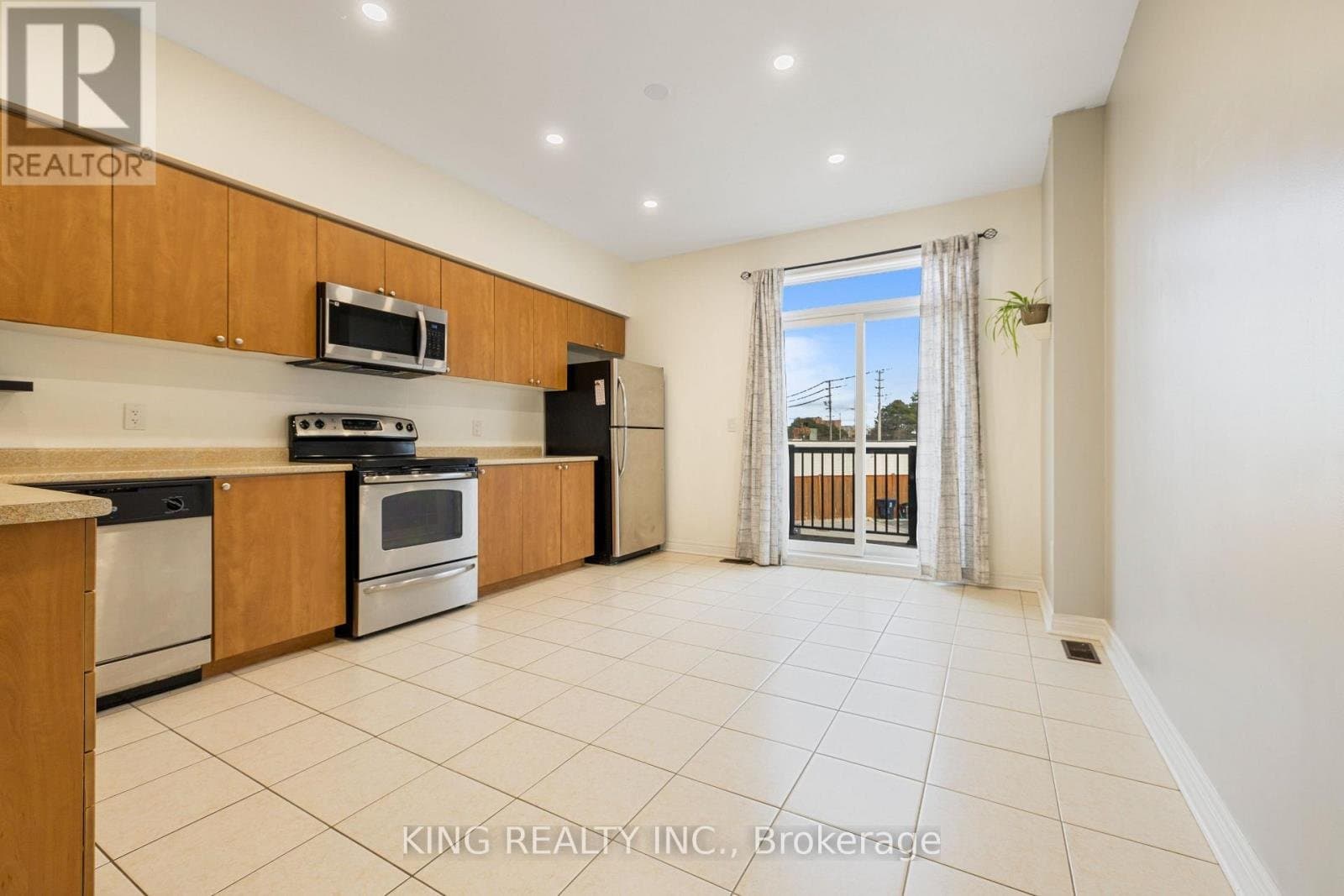 157A Galloway Road - Photo 3