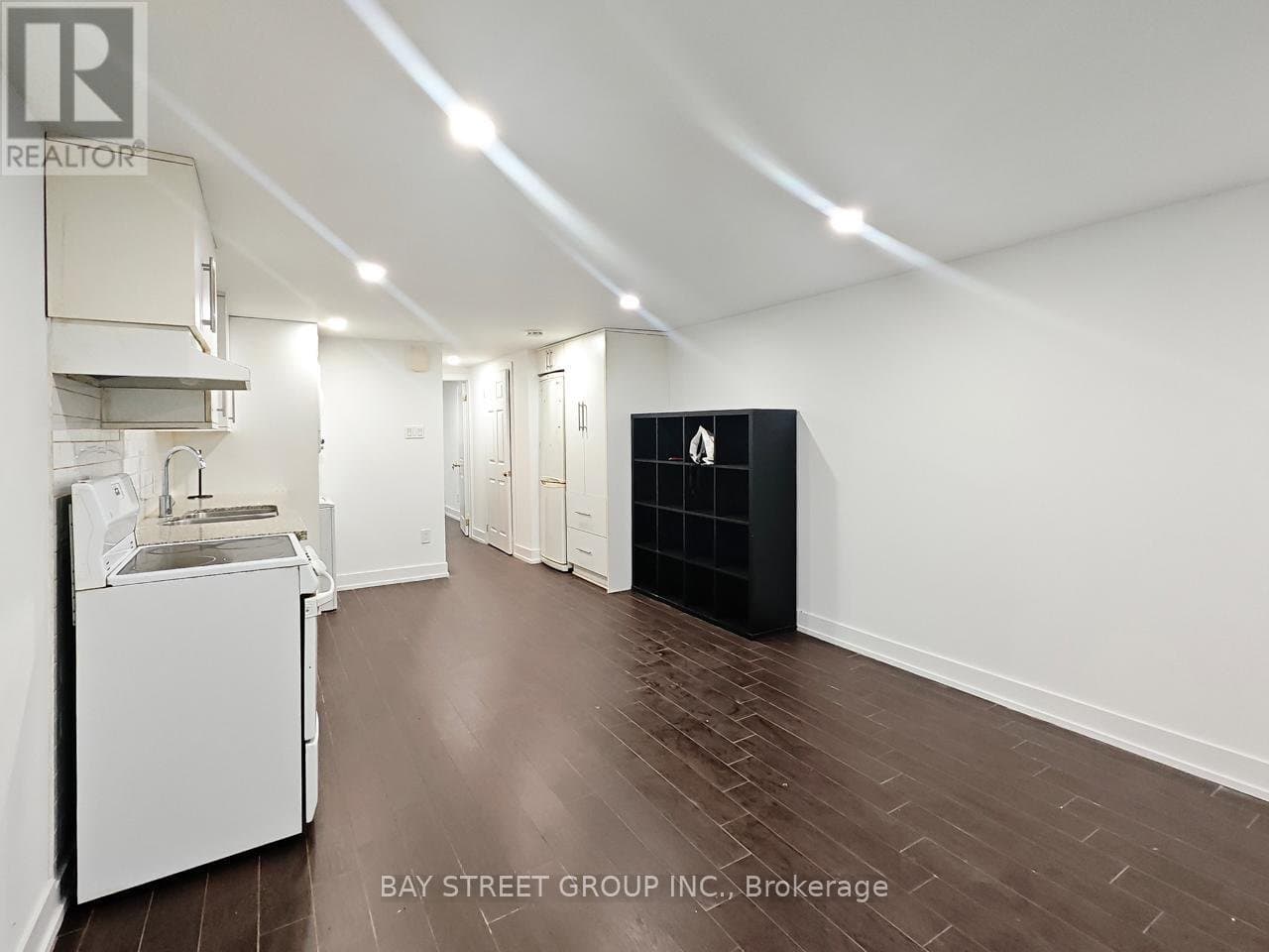 859 1/2 Bathurst Street - Photo 3