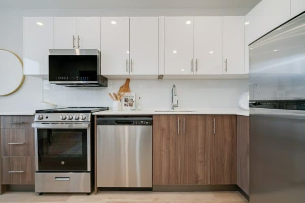 2707 Yonge Street