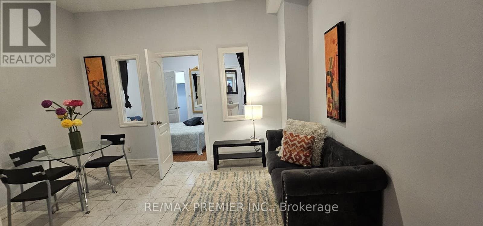 1643 St Clair Avenue - Photo 1