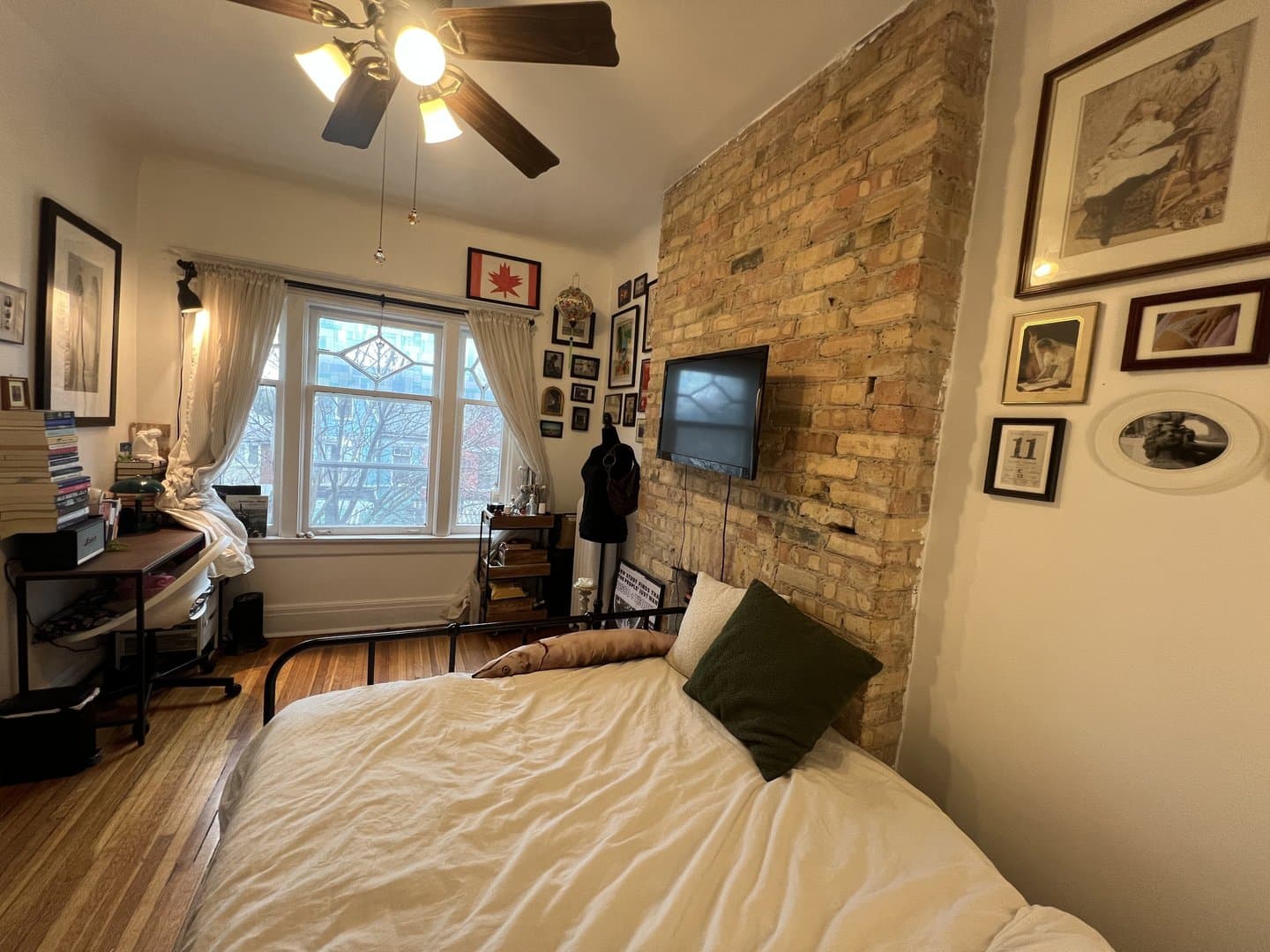 49 Denison Avenue - Photo 3