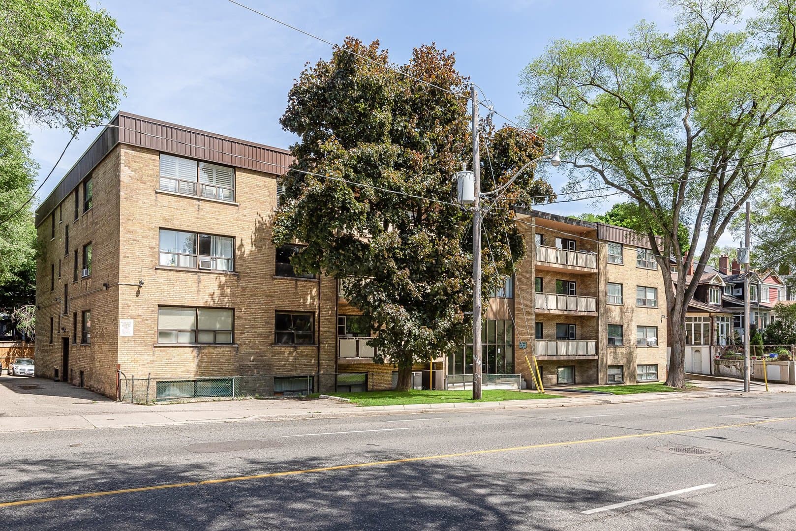 205 Keele Street - Photo 2