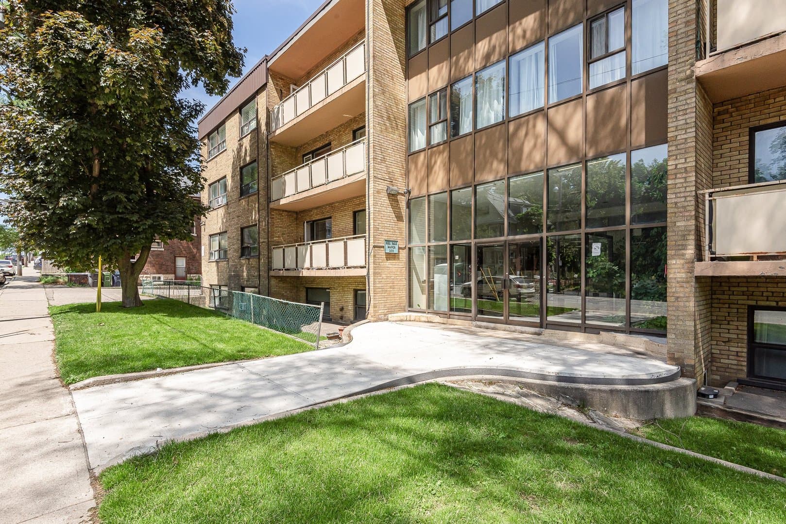 205 Keele Street - Photo 3