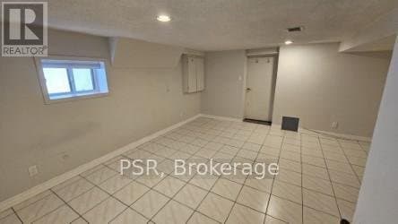192 Gloucester Grove - Photo 2