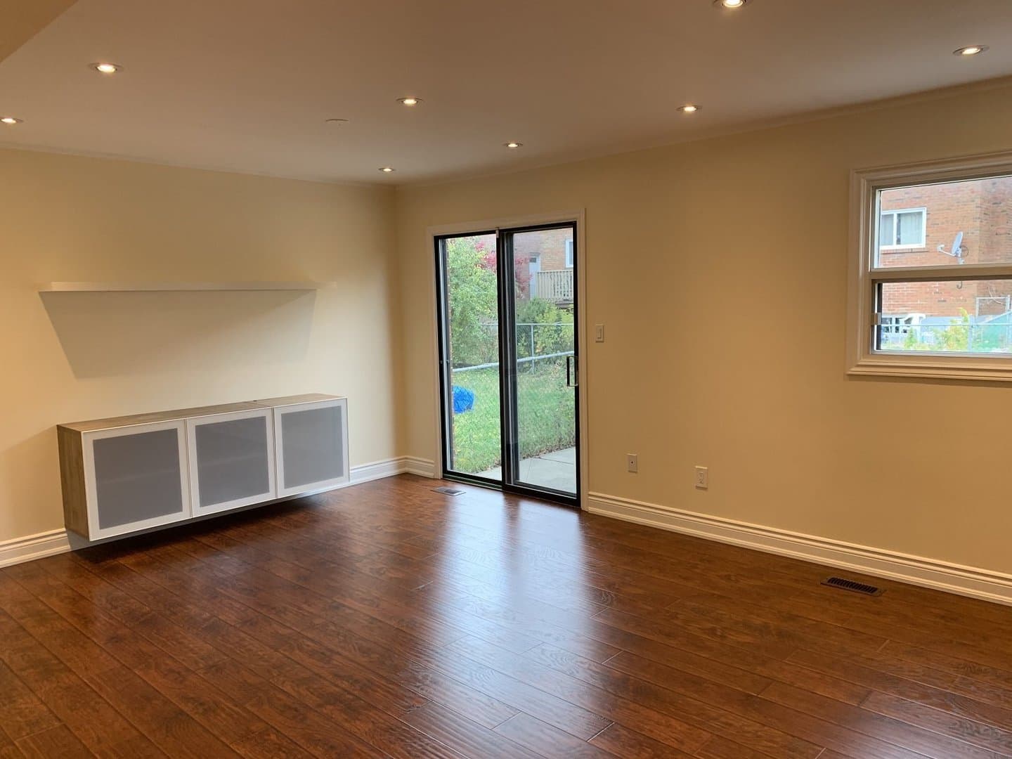 337 Glen Shields Avenue - Photo 1