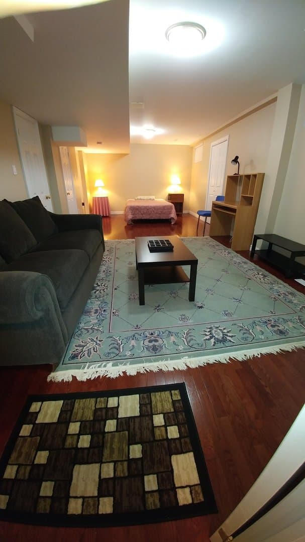 106 Vaughan Boulevard - Photo 1