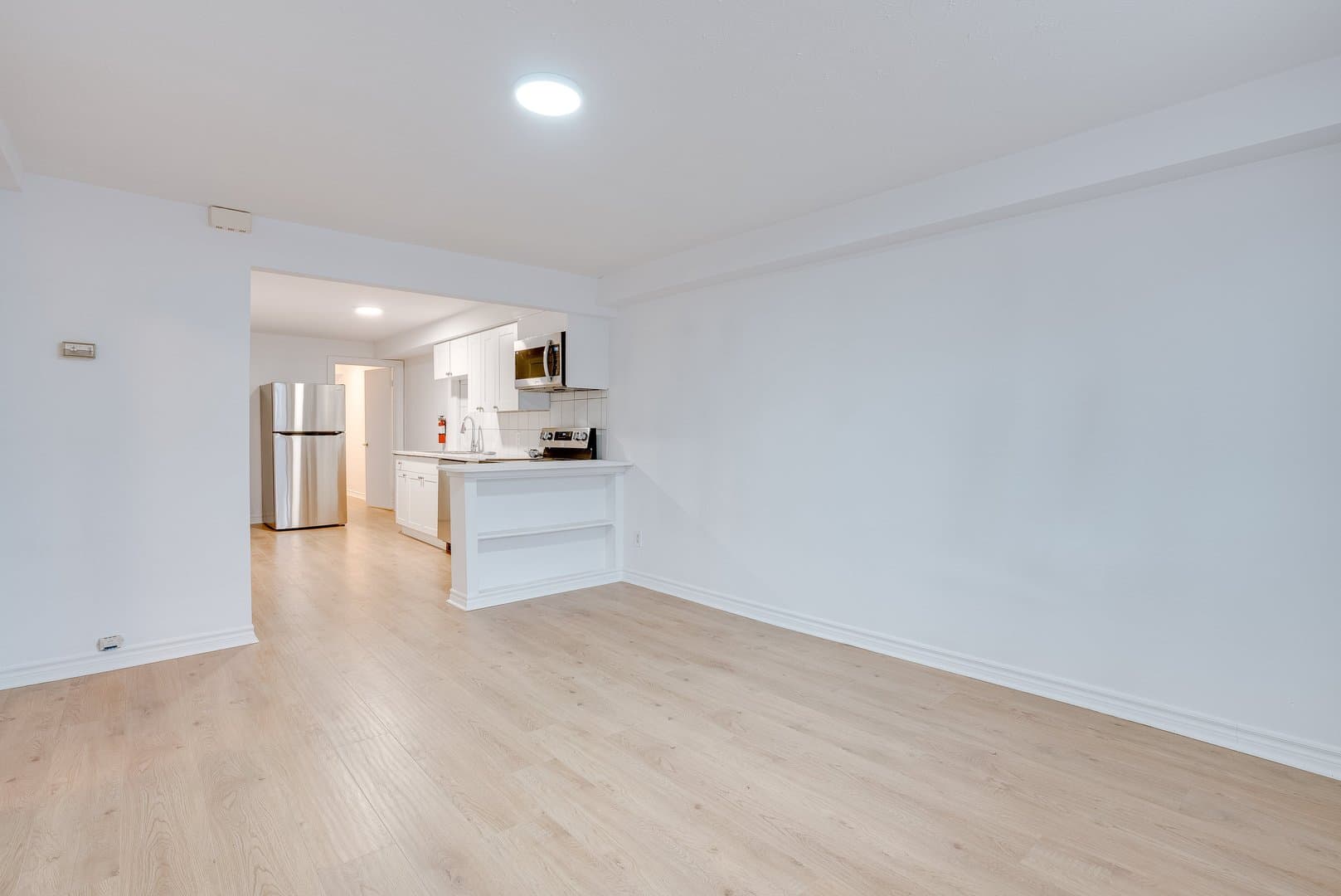 104 Gloucester Grove - Photo 1