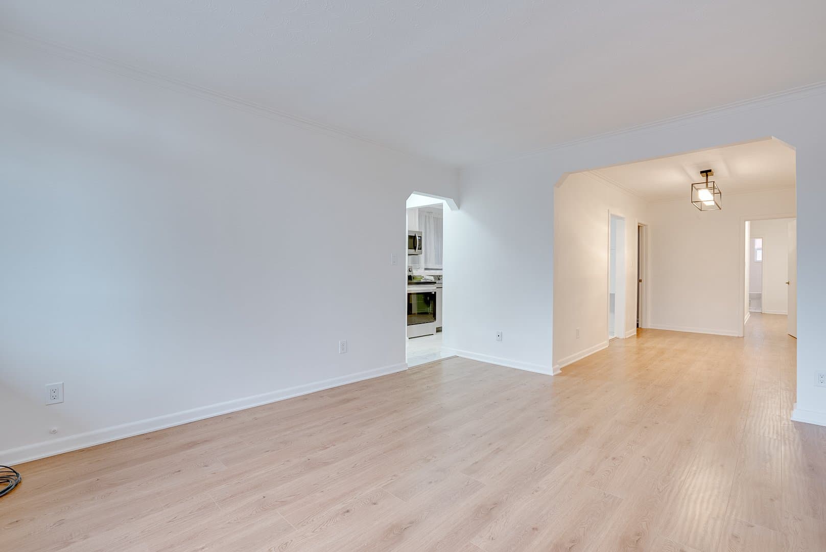 104 Gloucester Grove - Photo 1