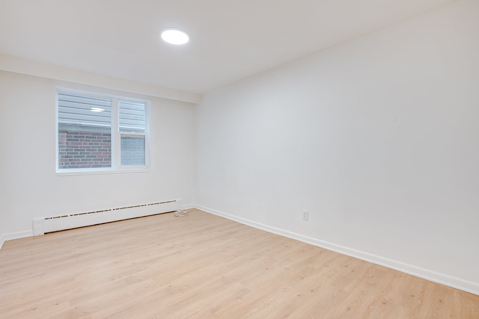 104 Gloucester Grove - Photo 4