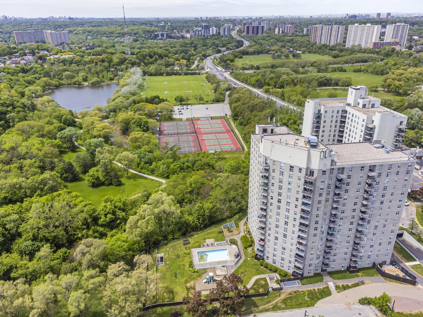 3559 Eglinton Avenue West - Photo 3