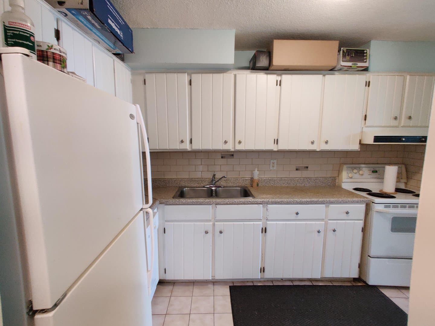 541 Blackthorn Avenue - Photo 4
