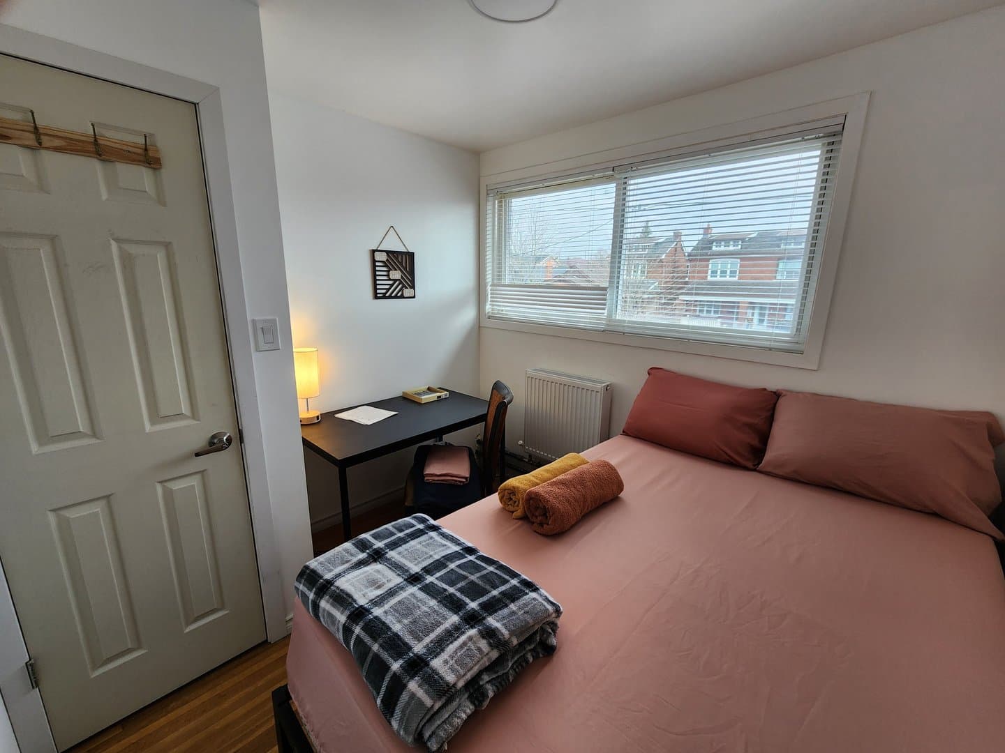 372 Northcliffe Boulevard - Photo 2