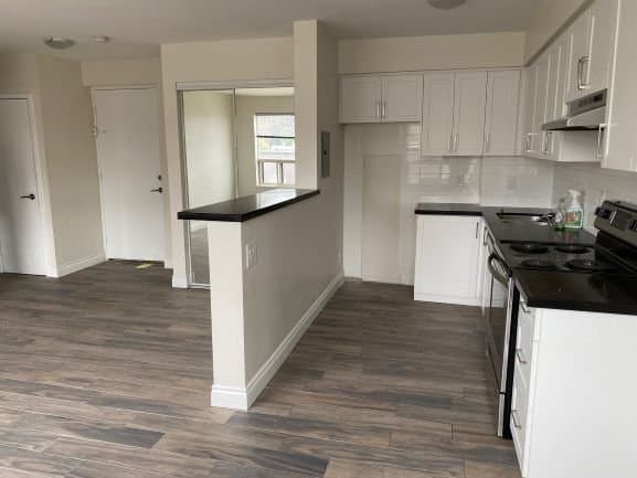 2558 Eglinton Avenue West - Photo 3