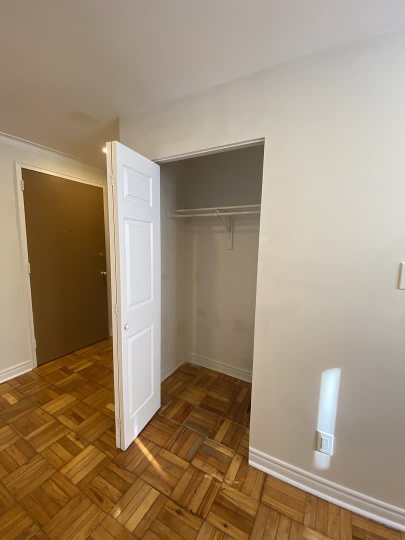 180 Vaughan Road - Photo 4