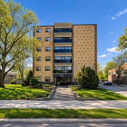 605 - 1725 Lawrence Avenue E