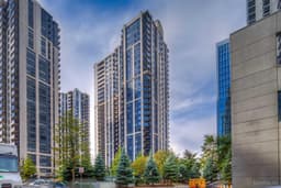 Broadway II Residences