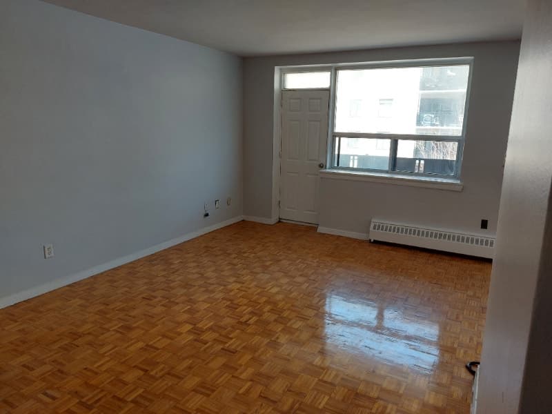821 Kennedy Road, Scarborough, ON