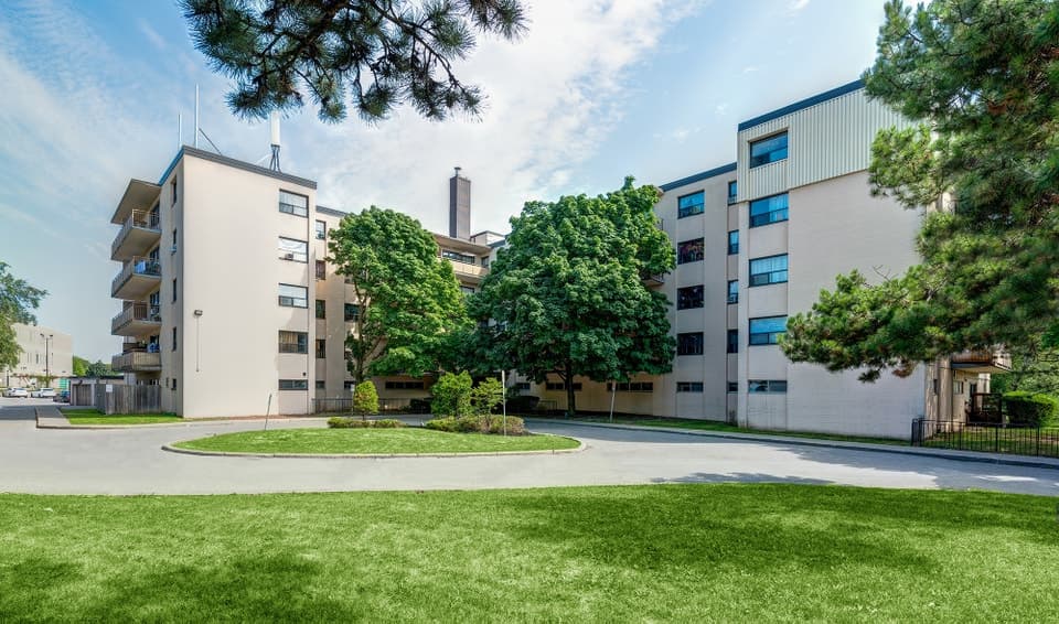 1155 Midland Avenue, Scarborough, ON, M1K 4H3