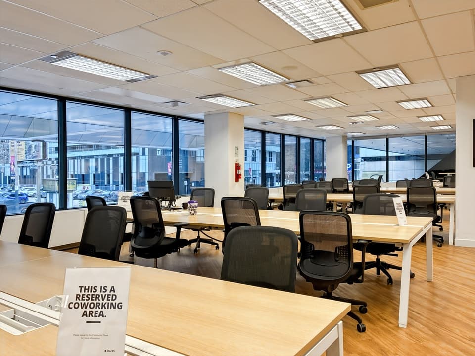 325 Front Street West, Toronto, ON, M5V 2Y1