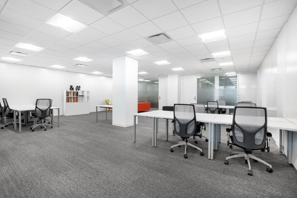 325 Front Street West, Toronto, ON, M5V 2Y1