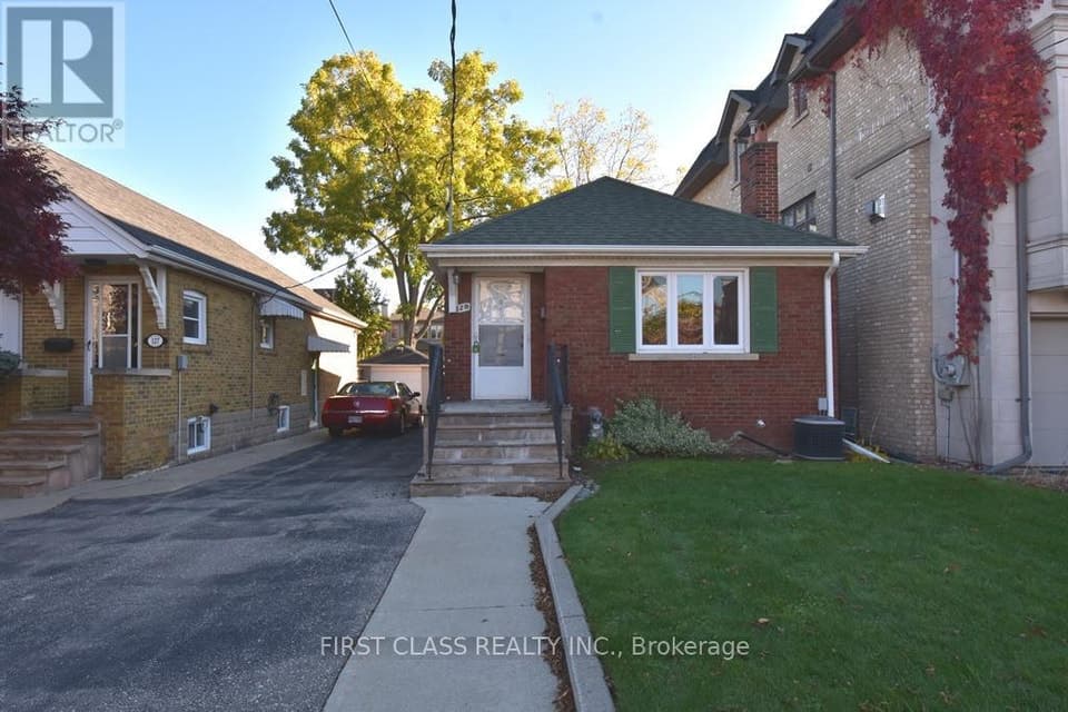 FELBRIGG AVENUE, Toronto (Bedford Park-Nortown), ON, M5M2M6