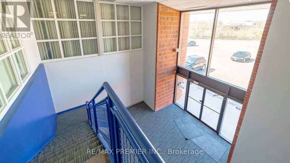 - 1225 KENNEDY ROAD, Toronto (Dorset Park), ON, M1P4Y1