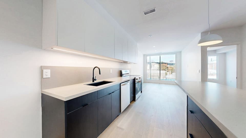 3122 Dundas Street West, York, ON
