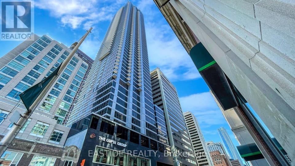 - 395 BLOOR ST STREET E, Toronto (North St. James Town), ON, M4W0B4