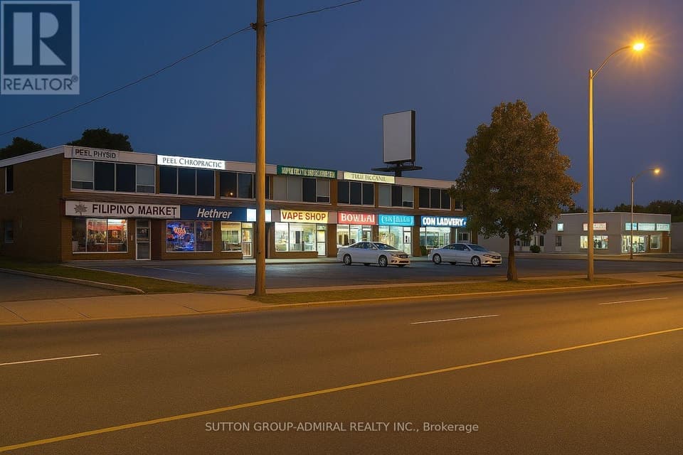 - 4949 BATHURST STREET, Toronto (Newtonbrook West), ON, M2R1Y1