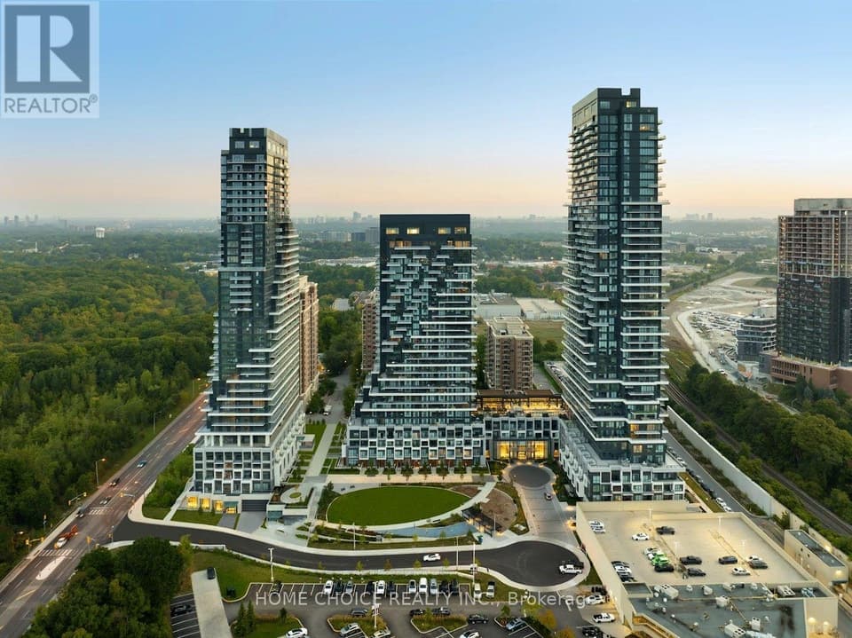 - 10 INN ON THE PARK DRIVE, Toronto (Banbury-Don Mills), ON, M3C0P9