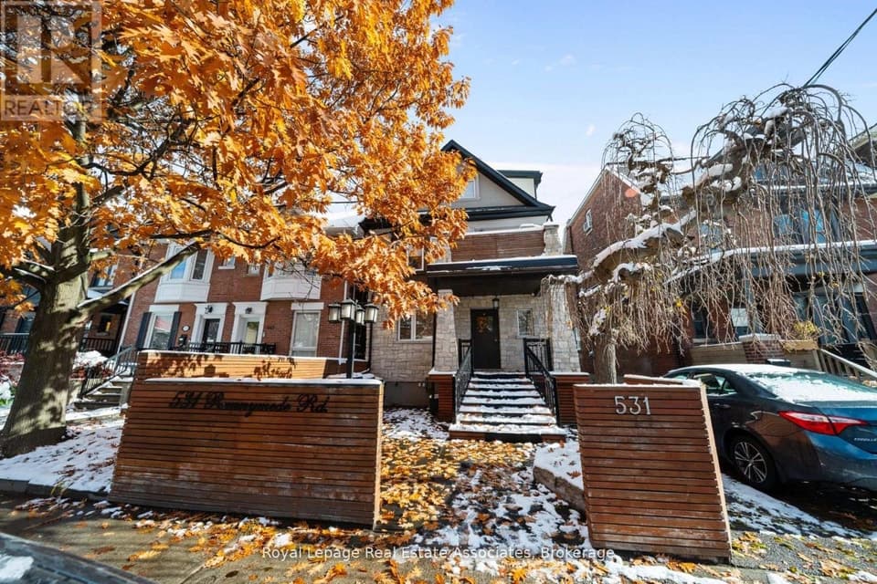 - 531 RUNNYMEDE ROAD, Toronto (Junction Area), ON, M6S2Z8