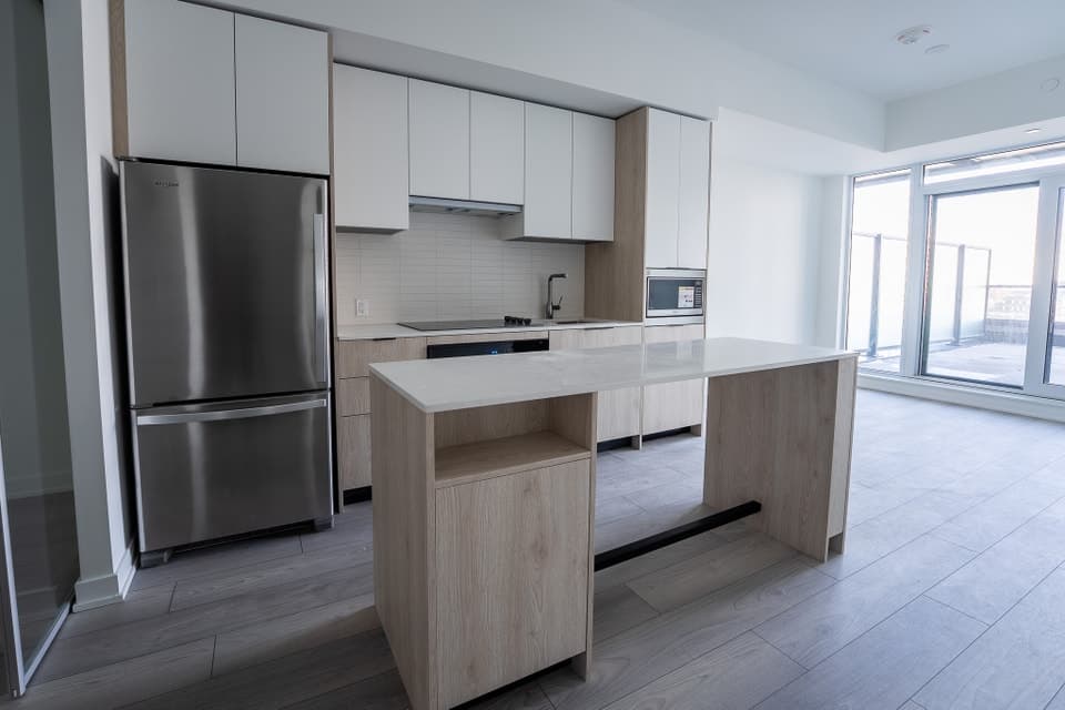 1007 The Queensway, Toronto, ON, M8Z 6C7
