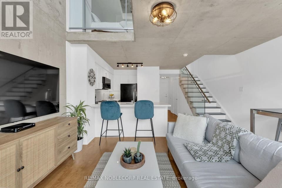 - 954 KING STREET W, Toronto (Niagara), ON, M6K3L9