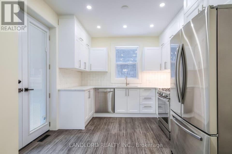 DRAPER STREET, Toronto (Waterfront Communities), ON, M5V2M4