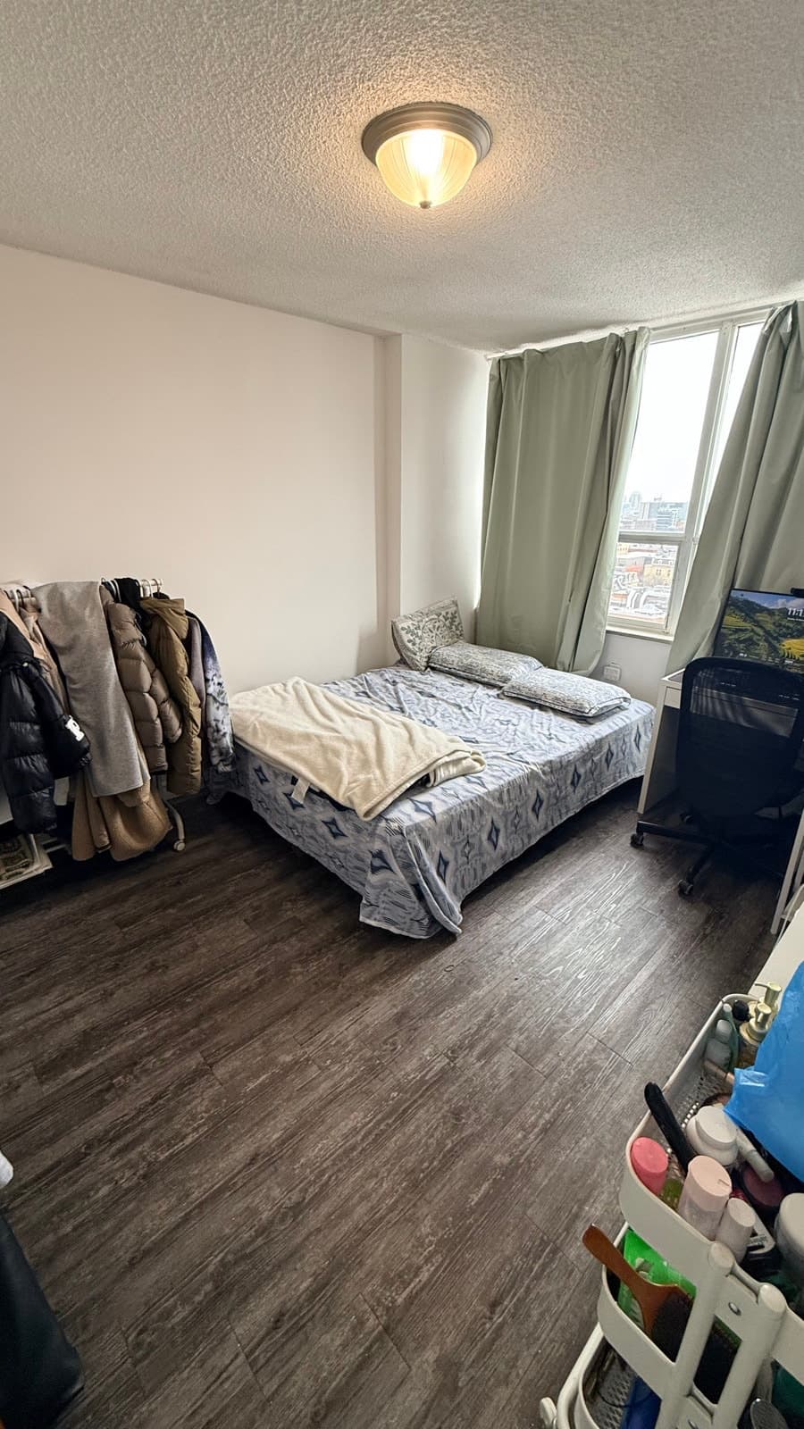 222 Elm St, Toronto, ON M5T 1K5