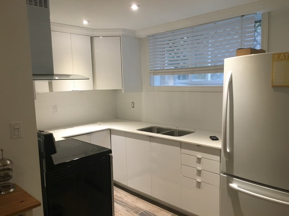 21 Humbercrest Blvd, Toronto, M6S 4K6