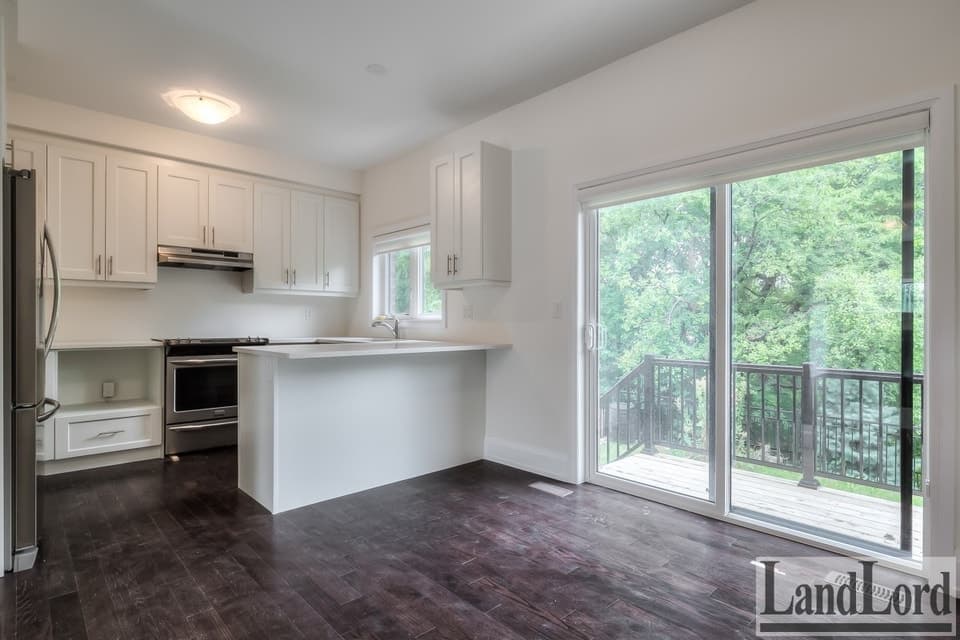 23 Kenneth Wood Crescent, Toronto, ON, M2N 0K3