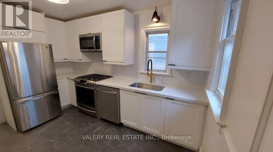 GLENGARRY AVENUE, Toronto (Lawrence Park North), ON, M5M1E2