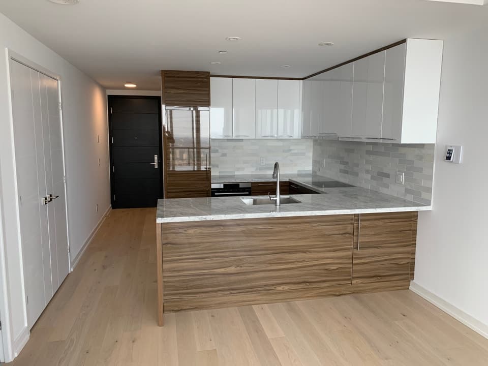 488 University Avenue, Toronto, ON, M5G 1V2
